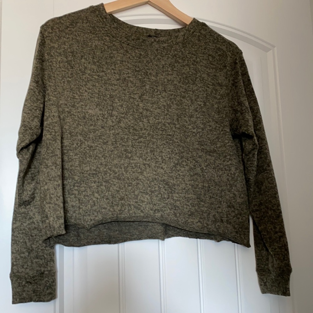 Agnes and Dora cropped sweater NEW